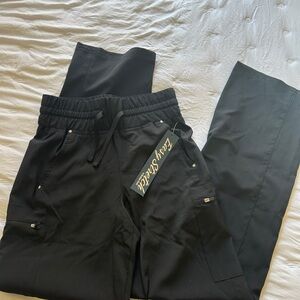 NWT Easy Stretch 4 Pocket Scrub Pants